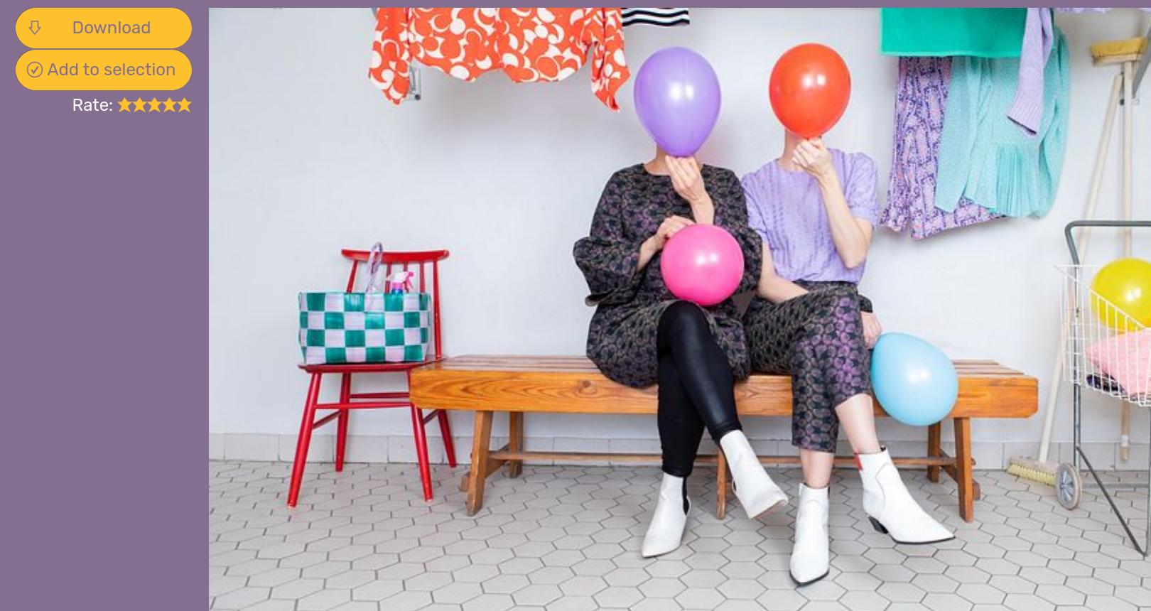 Client photo gallery with downloads